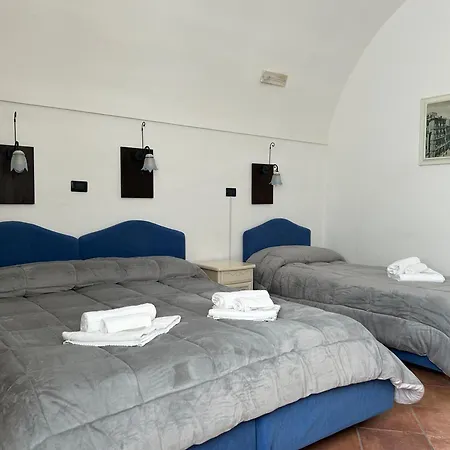 Centro Storico Bed & Breakfast 3*